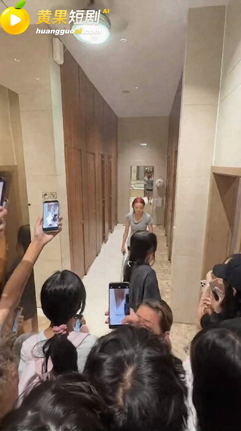 温州瑞安吾悦广场红发 4