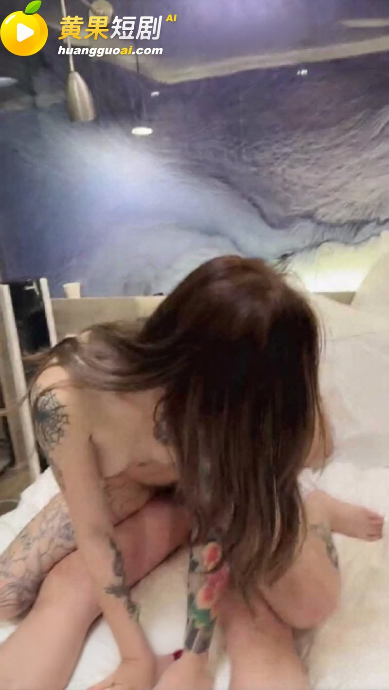 花臂高颜值精神小妹 11