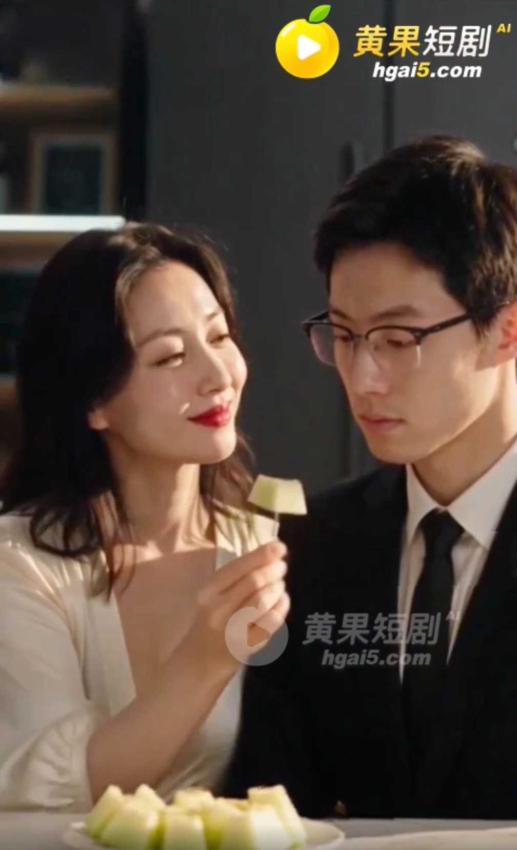 黄果短剧《我的美艳岳母》剧情截图2