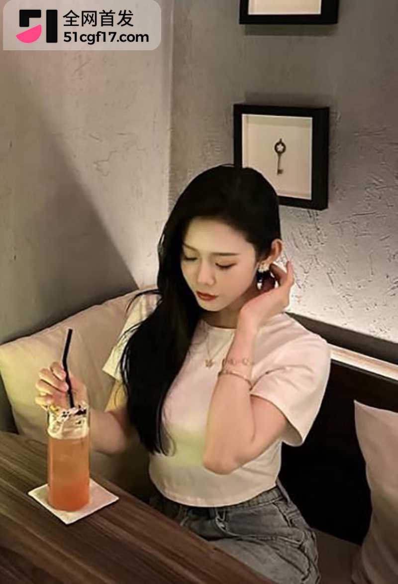 极品高颜值蜜桃臀演员李凯诗不雅视频流出6拷贝